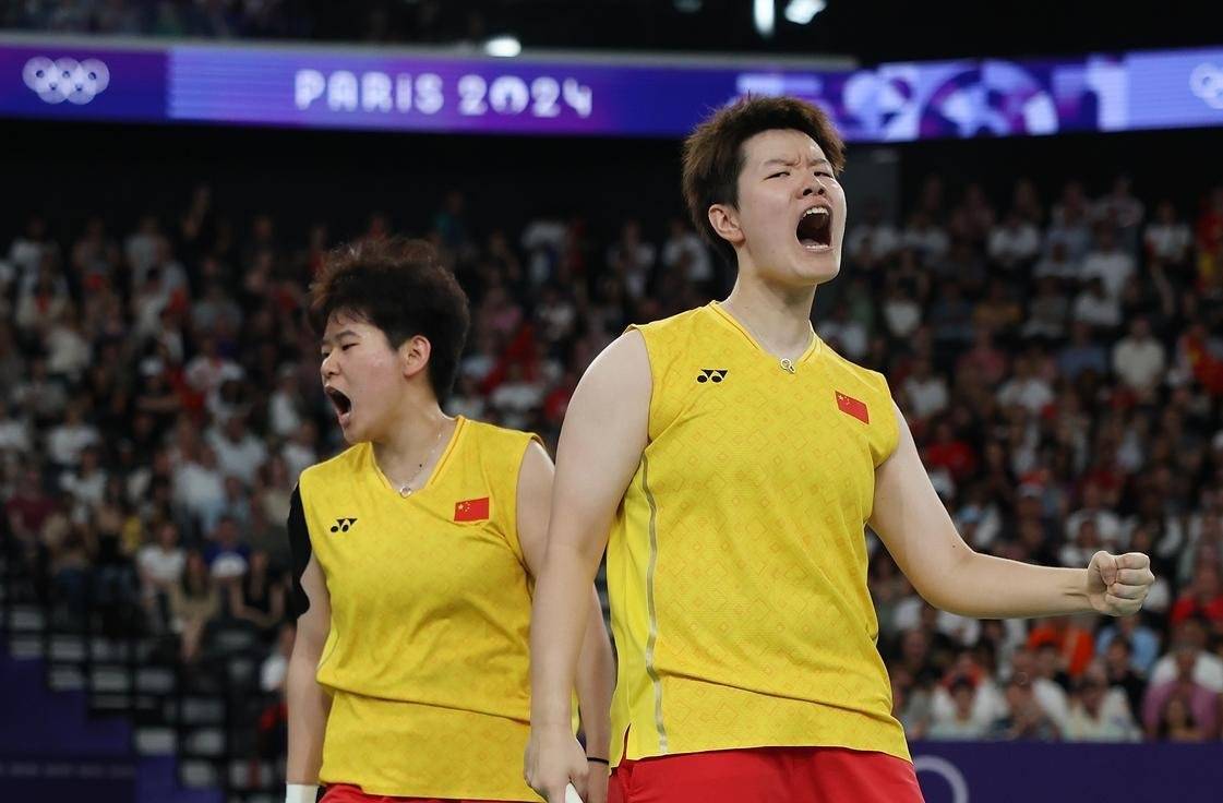 韩国队横扫马来西亚队，石宇奇统治全场