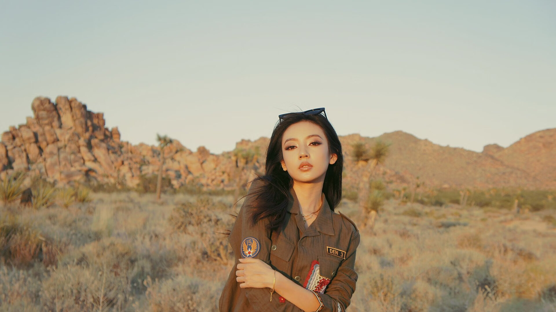 绿茵烽火连环燃,卡马文加火山状态席卷欧洲,几内亚铁骑踏过枪手预警版图