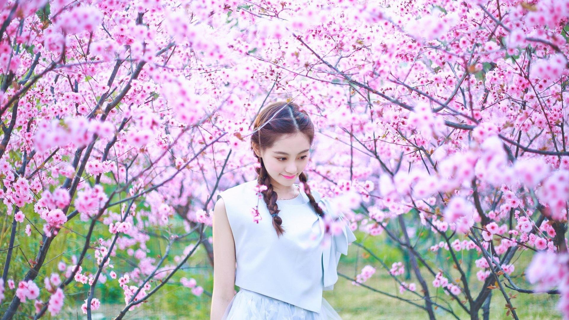 火线对决,当米切尔的炽热手感点燃底特律的夜晚