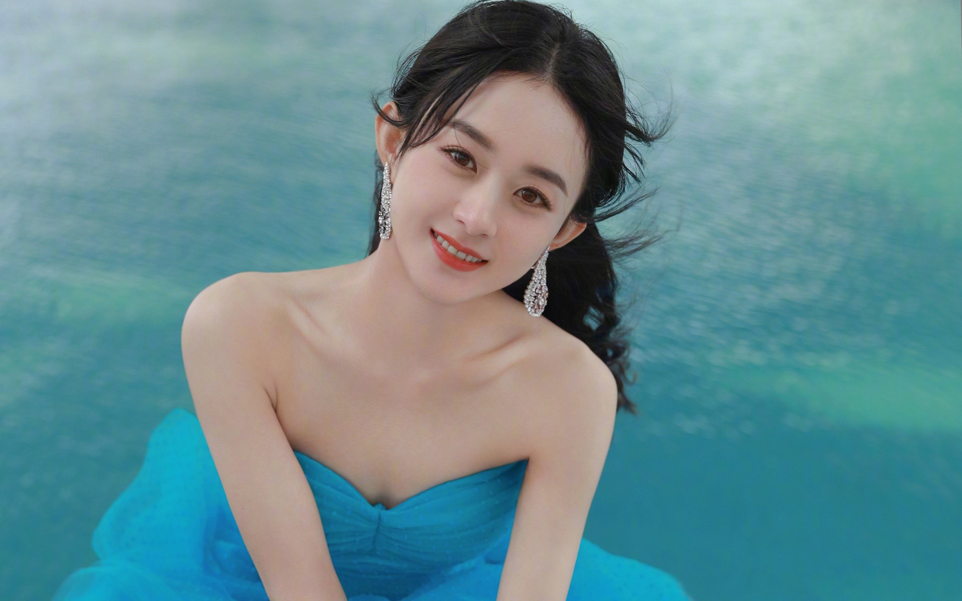 暴雨中的唯一坐标,当富安健洋用足球智商重写防守语法