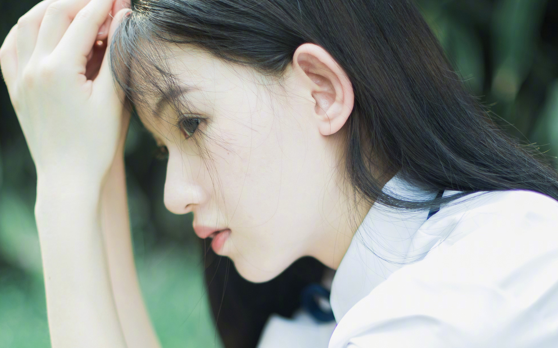 硬仗之王的孤岛，当乌拉圭的锋线撞上尼日利亚的盾，阿拉巴在远方证明什么